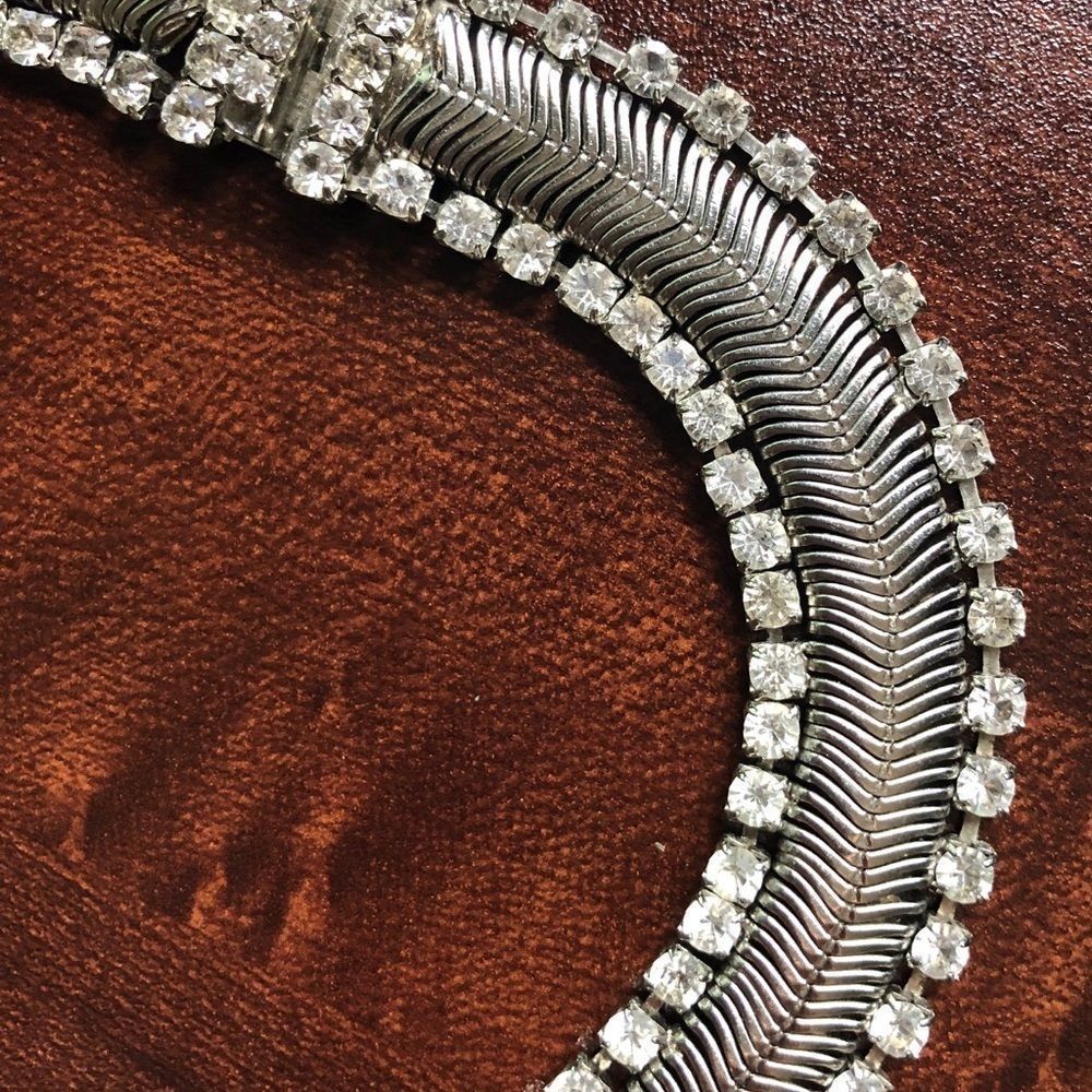 🌟Vintage Rhinestone Silver Necklace - Picture 2 of 12